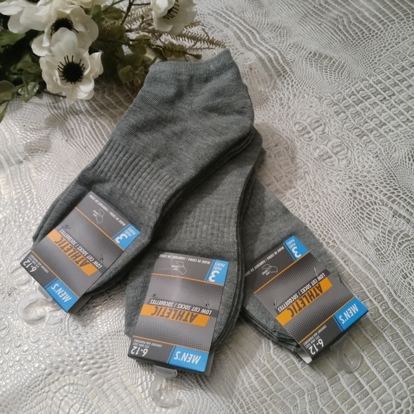 BOGO🆓 | NWT Athletic Men's Low Cut Socks Bundle - Picture 3 of 5